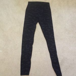 Lululemon align pants camo sz 4